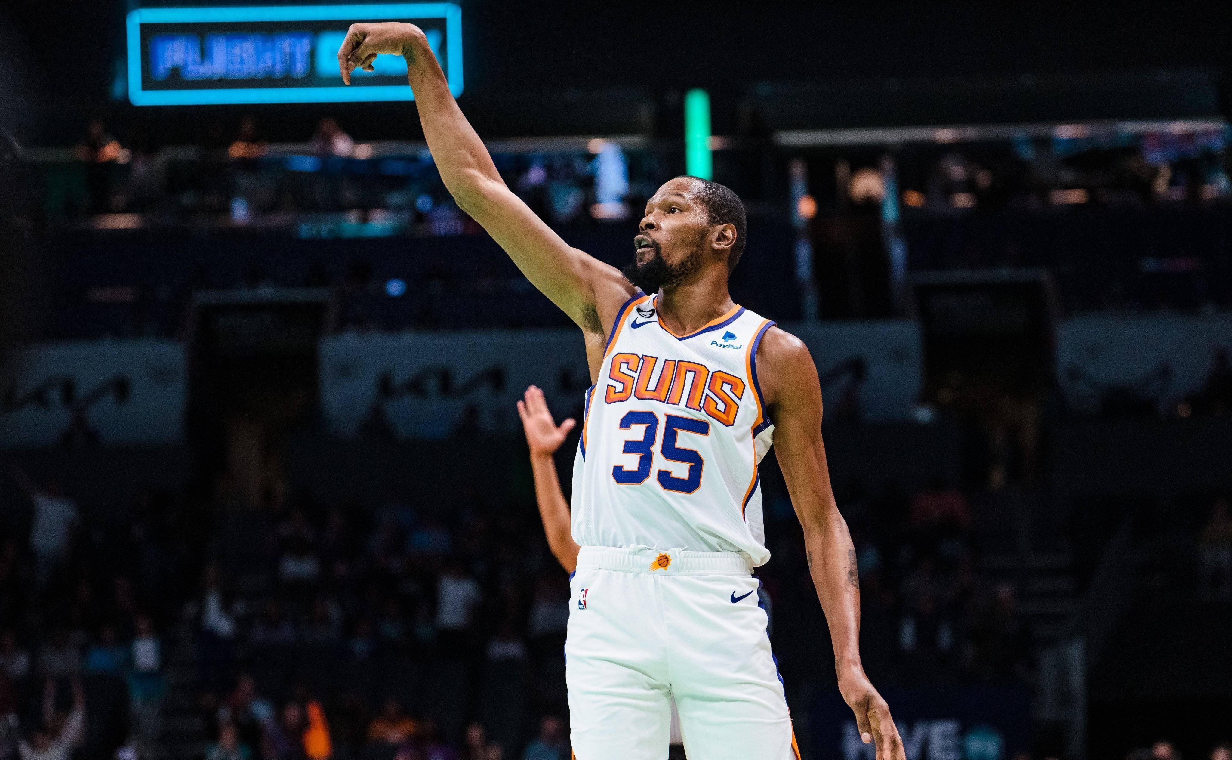 赛地聚焦：NBA常规赛赛后热度飙升；辽宁本钢豪取连胜；信心回归；身体对抗强度拉满的简单介绍